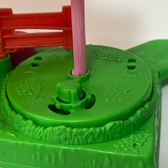 Fisher-Price Little People Disney Princess Belle's Caring House Playset - Picture 6 of 8